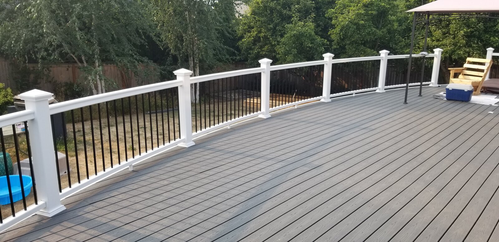 Custom Curved Decks